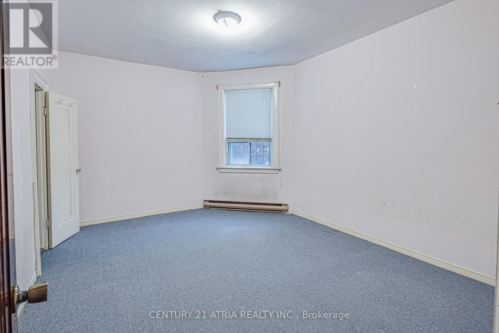 1564 DANFORTH AVENUE - 6