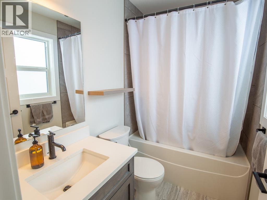 3057 MEADOW Place, Smithers