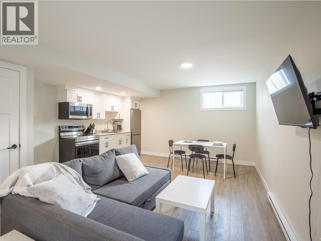 3057 MEADOW Place, Smithers