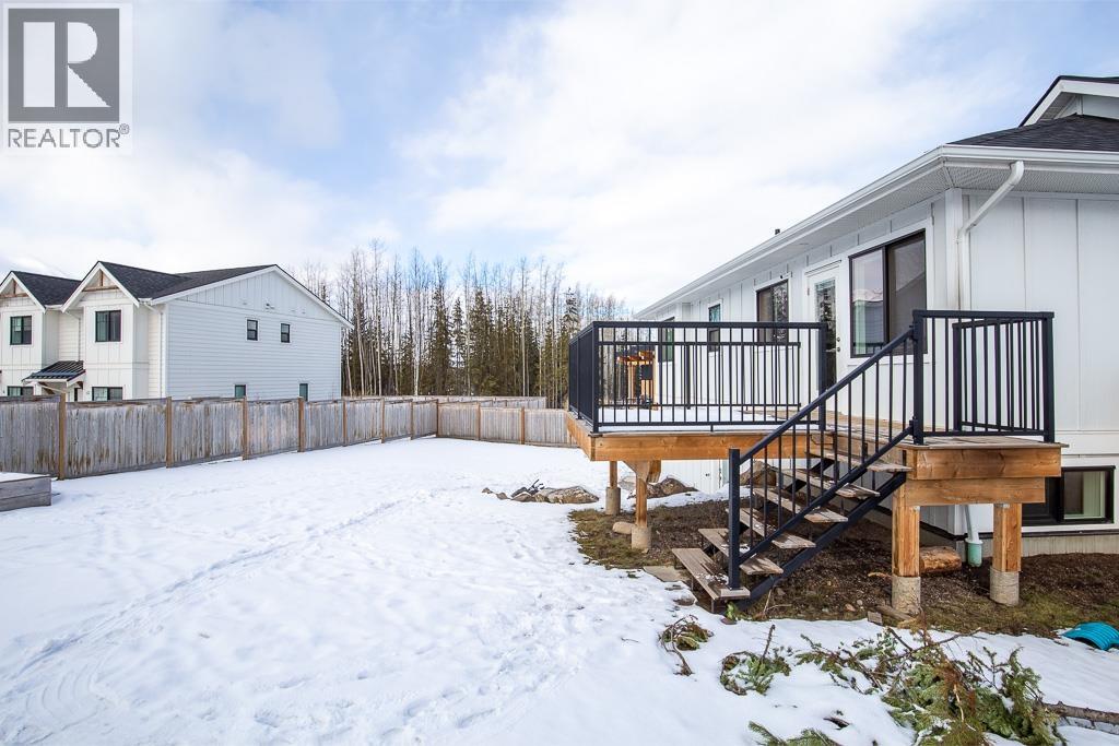 3057 MEADOW Place, Smithers