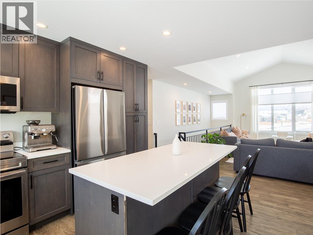 3057 MEADOW Place, Smithers