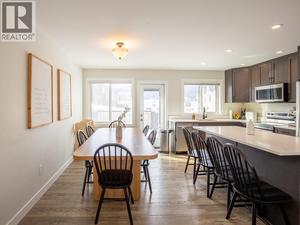 3057 MEADOW Place, Smithers