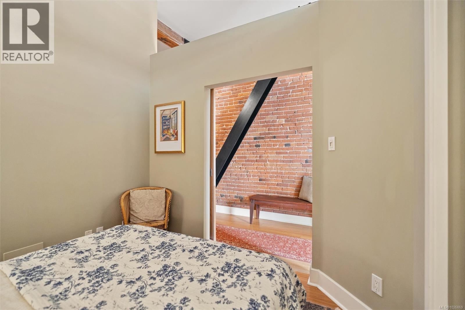 204 610 Johnson Street, Victoria