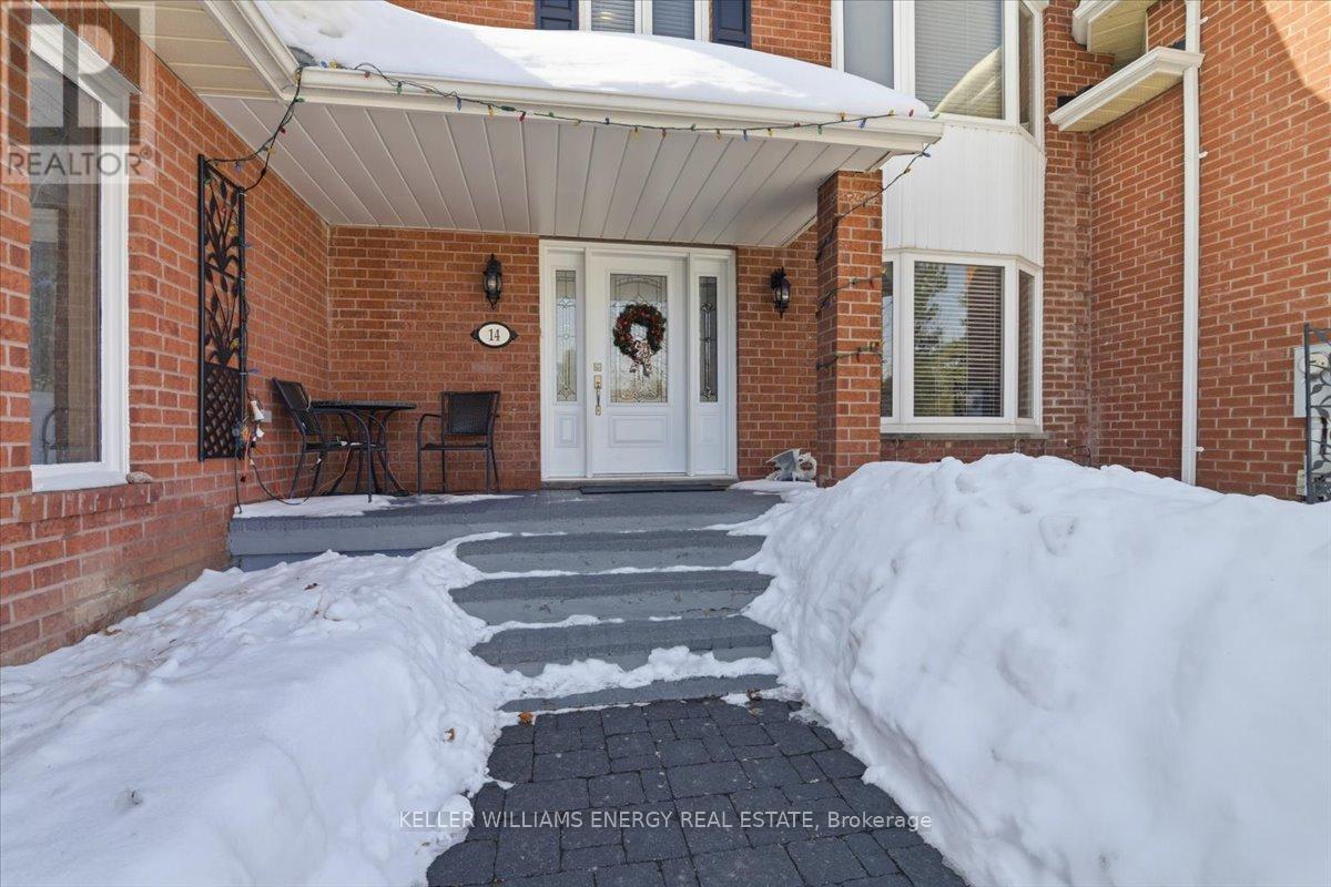 14 CHRISTIE CRESCENT — photo 40