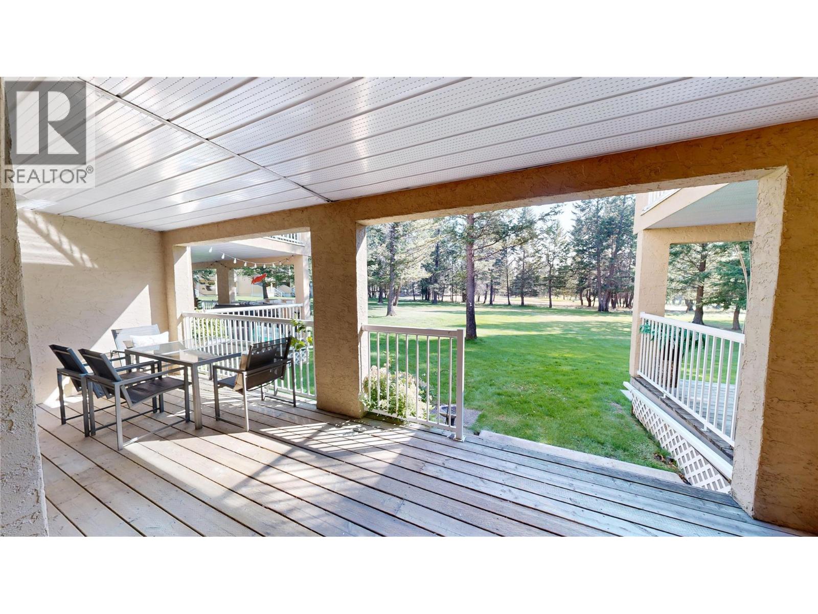 2 4850 MCKAY Street, Radium Hot Springs