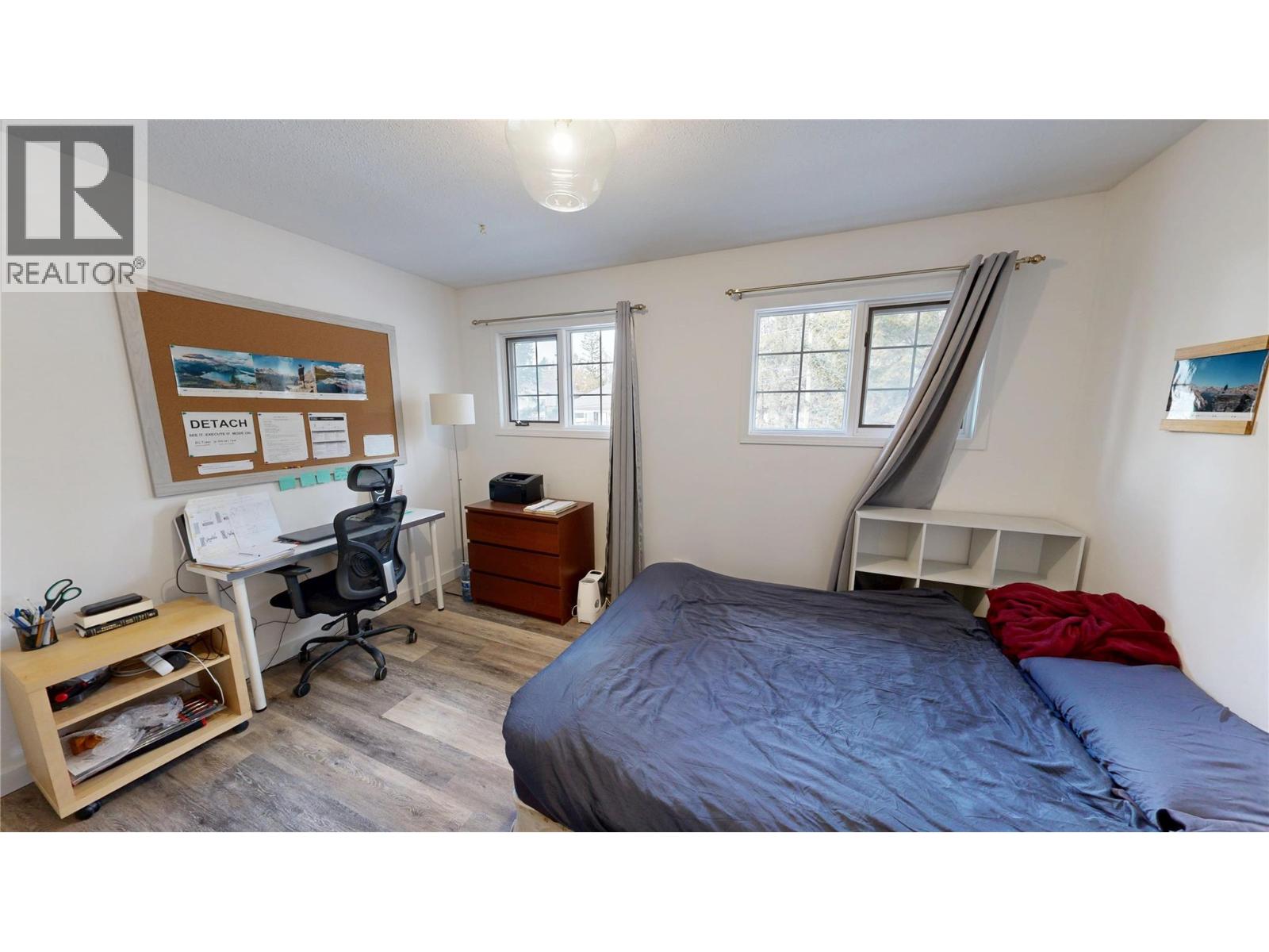 2 4850 MCKAY Street, Radium Hot Springs