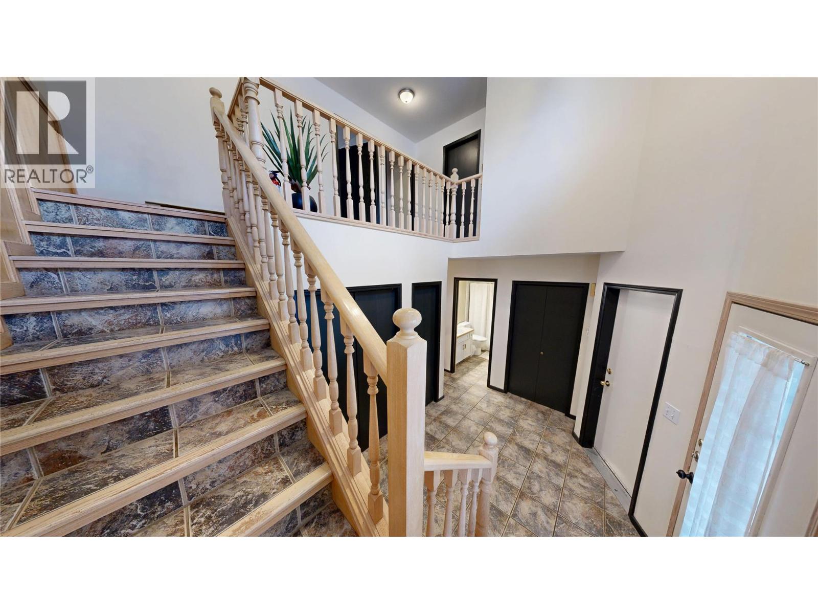 2 4850 MCKAY Street, Radium Hot Springs