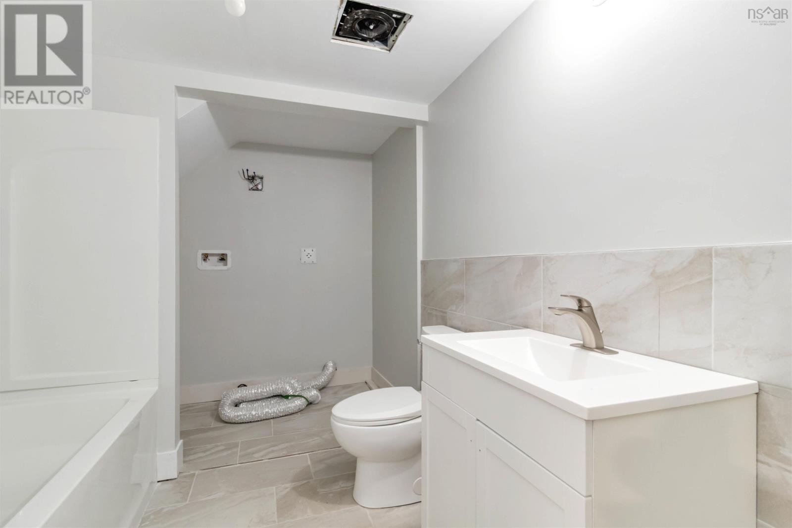 Property 32 of 47 of 2795 Joseph Howe Drive