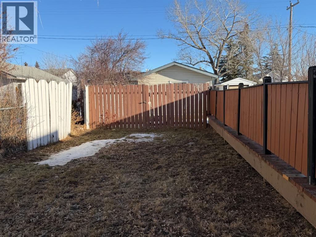 
          234 9 Street
            <br/>
            <span>Beiseker</span>
            , 
            <span>AB</span>
             <span>T0M0G0</span>
         - Photo 23