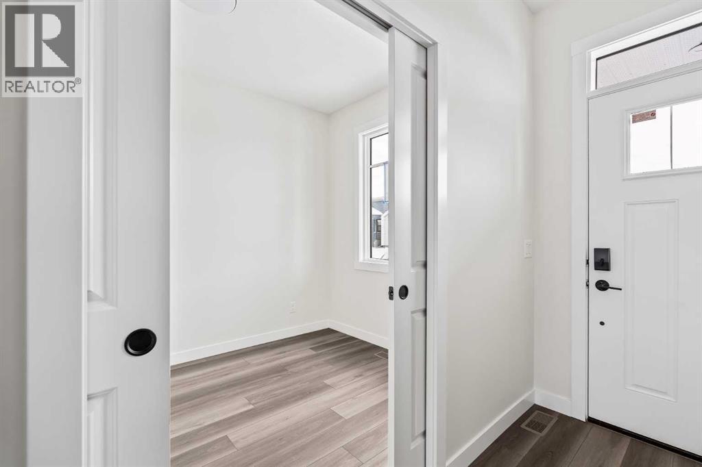 82 Herron Common NE - Photo 4 of 34, Calgary, Alberta