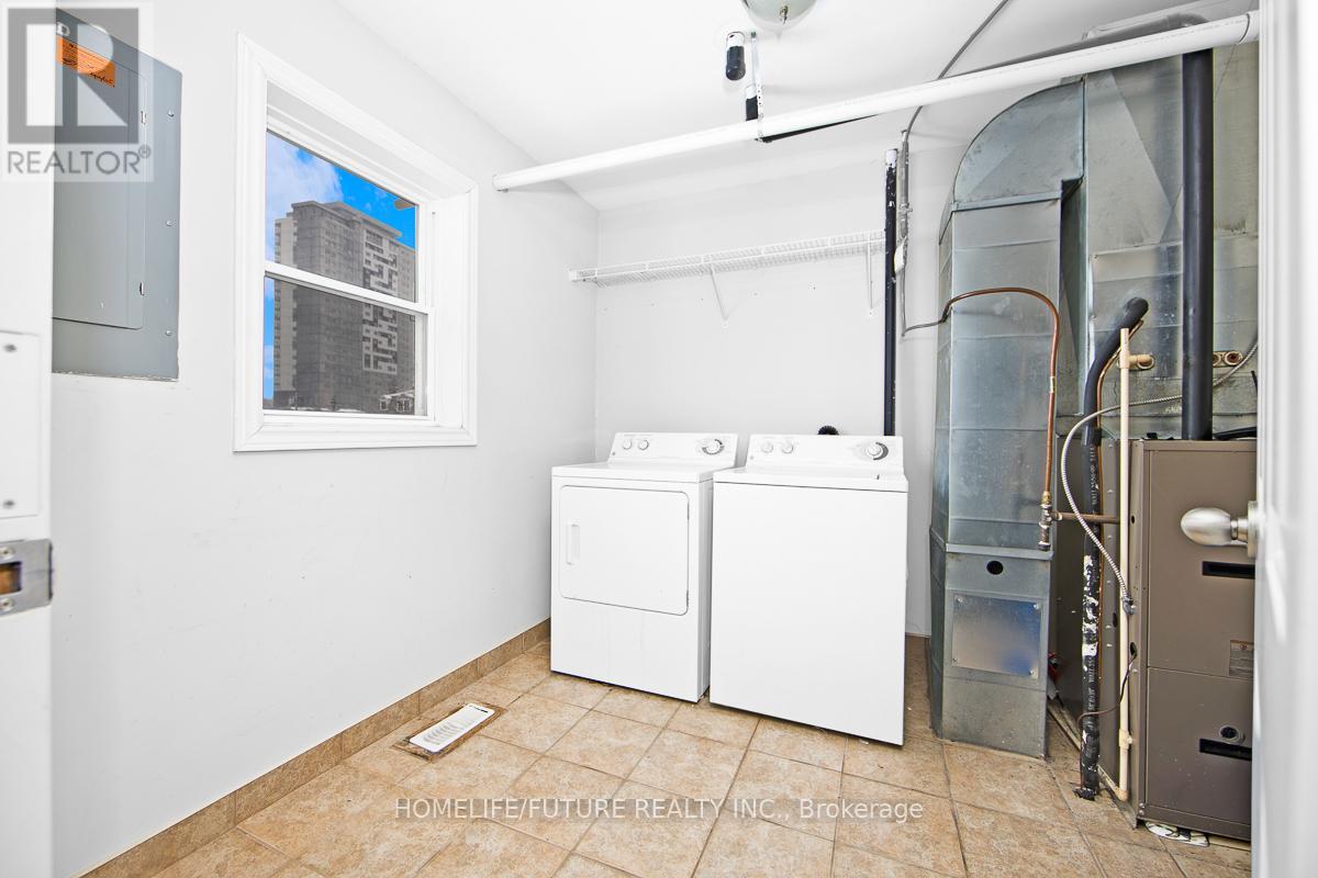4 UNITS W/20 RMS - 327 SPRUCE STREET - 20