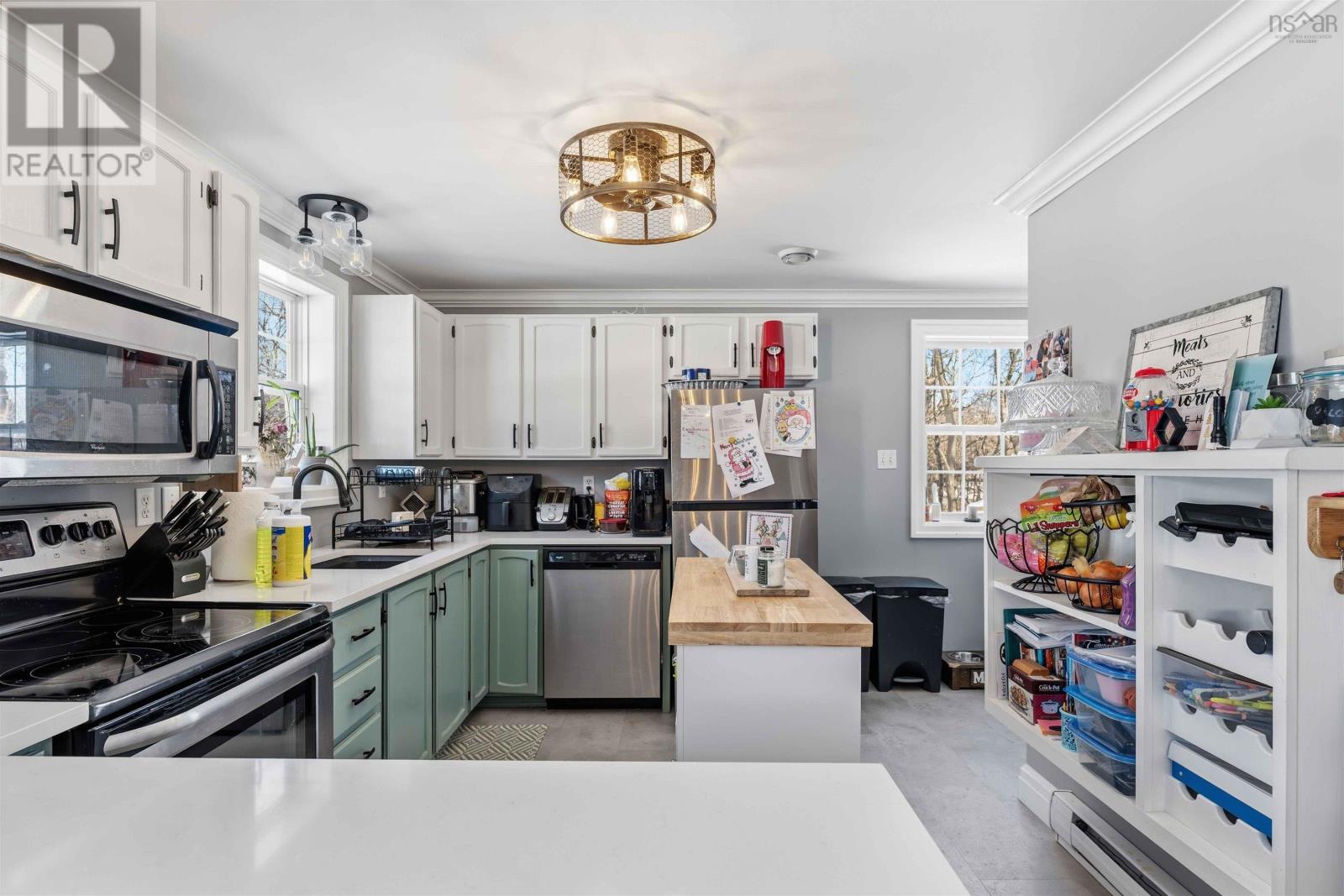 Property 14 of 49 of 300 Falmouth Back Road