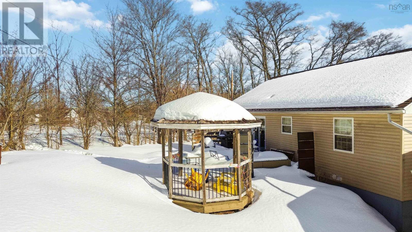 Property 47 of 49 of 300 Falmouth Back Road