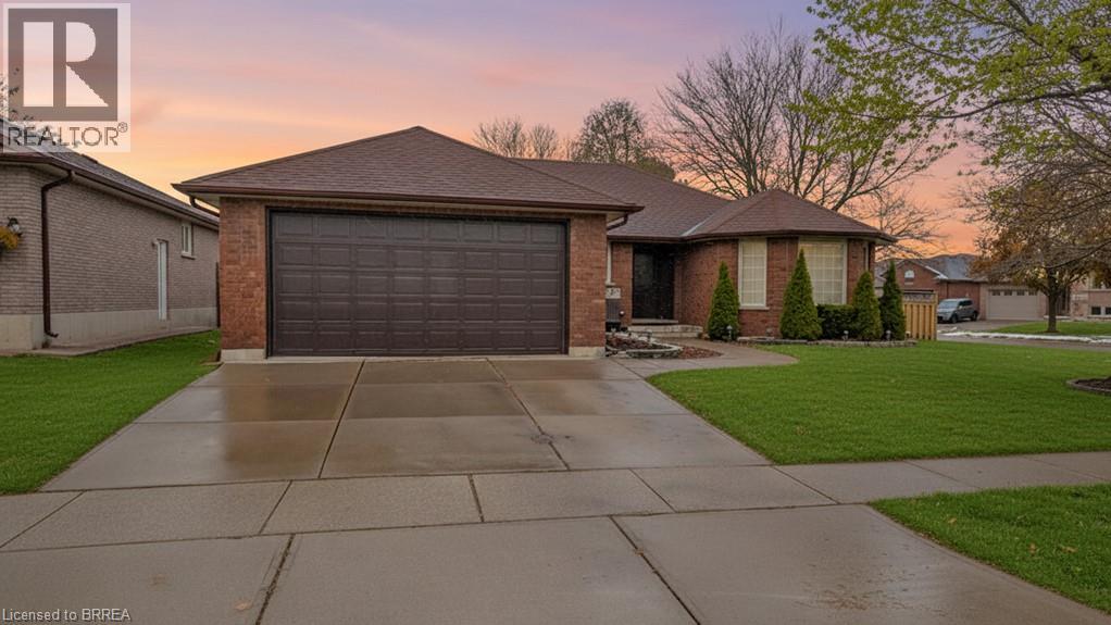 75 MAPLECREST Lane - Main photo, Brantford, Ontario