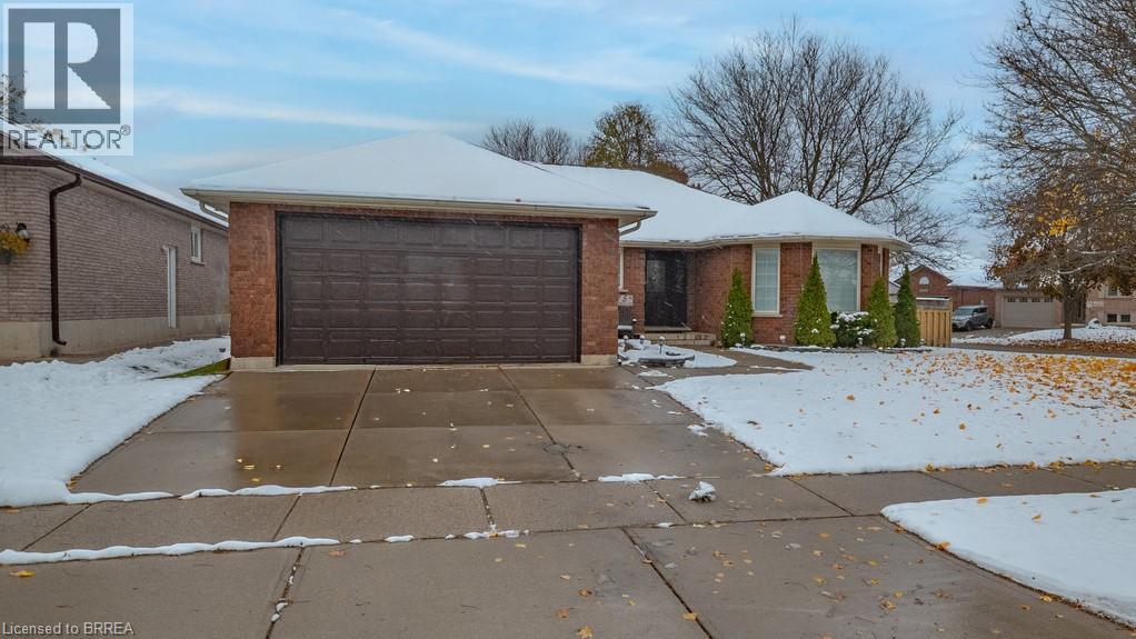 75 MAPLECREST Lane - Photo 2 of 49, Brantford, Ontario