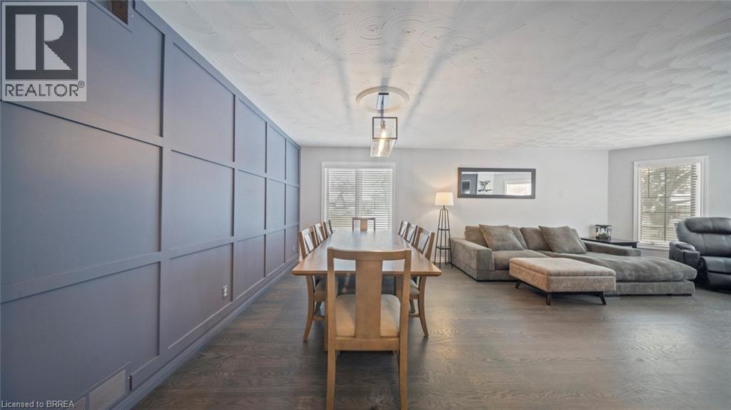 75 MAPLECREST Lane - Photo 4 of 49, Brantford, Ontario