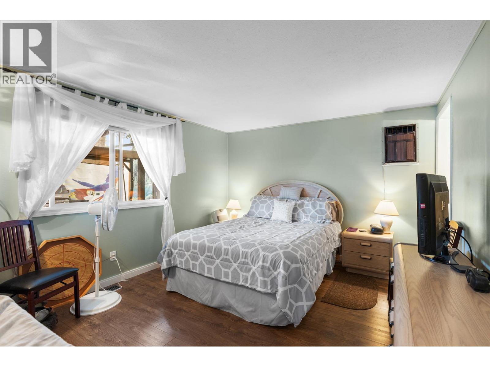 29 1929 97 Highway South, Westbank