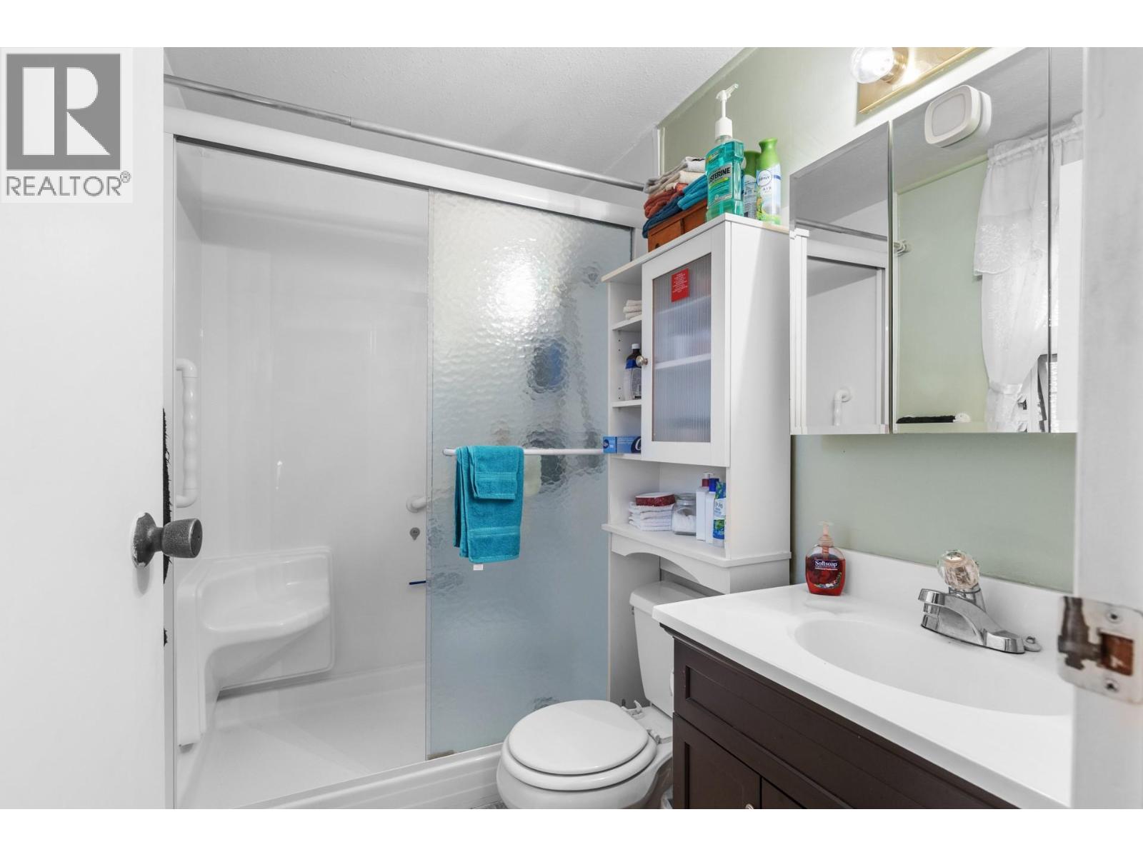 29 1929 97 Highway South, Westbank