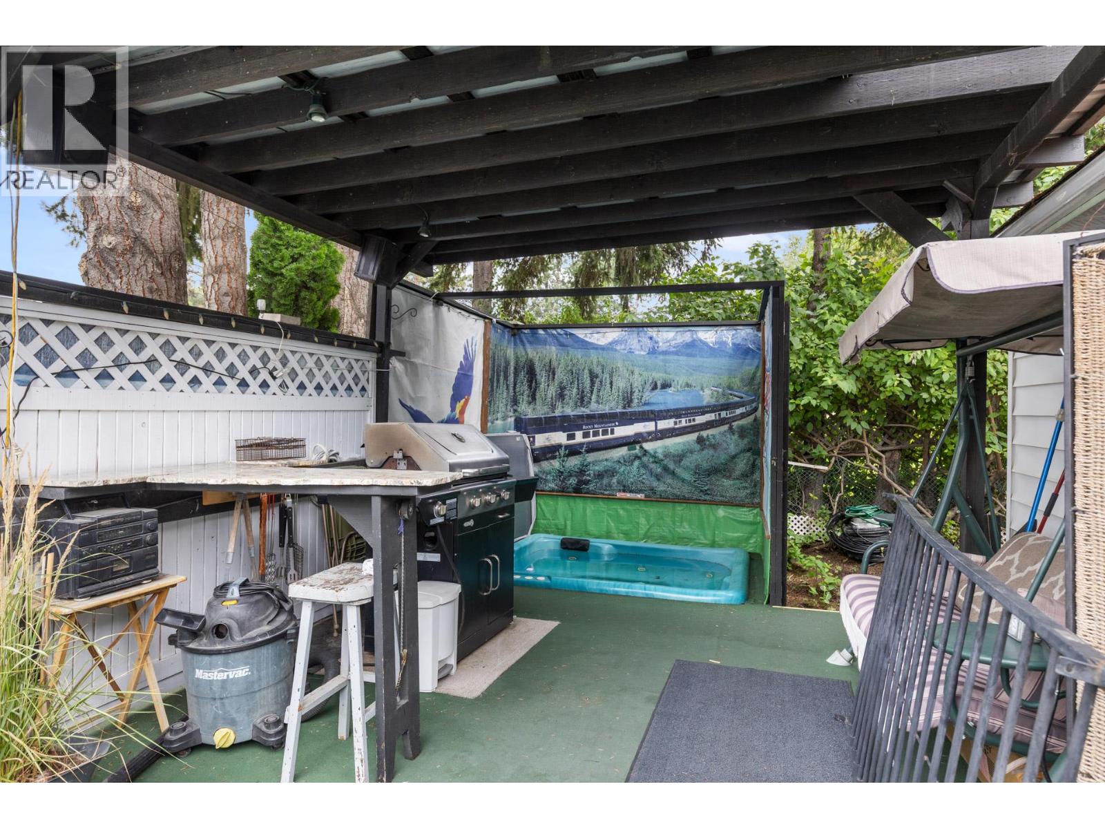 29 1929 97 Highway South, Westbank