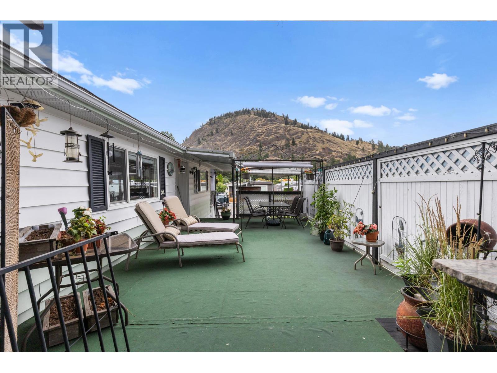 29 1929 97 Highway South, Westbank