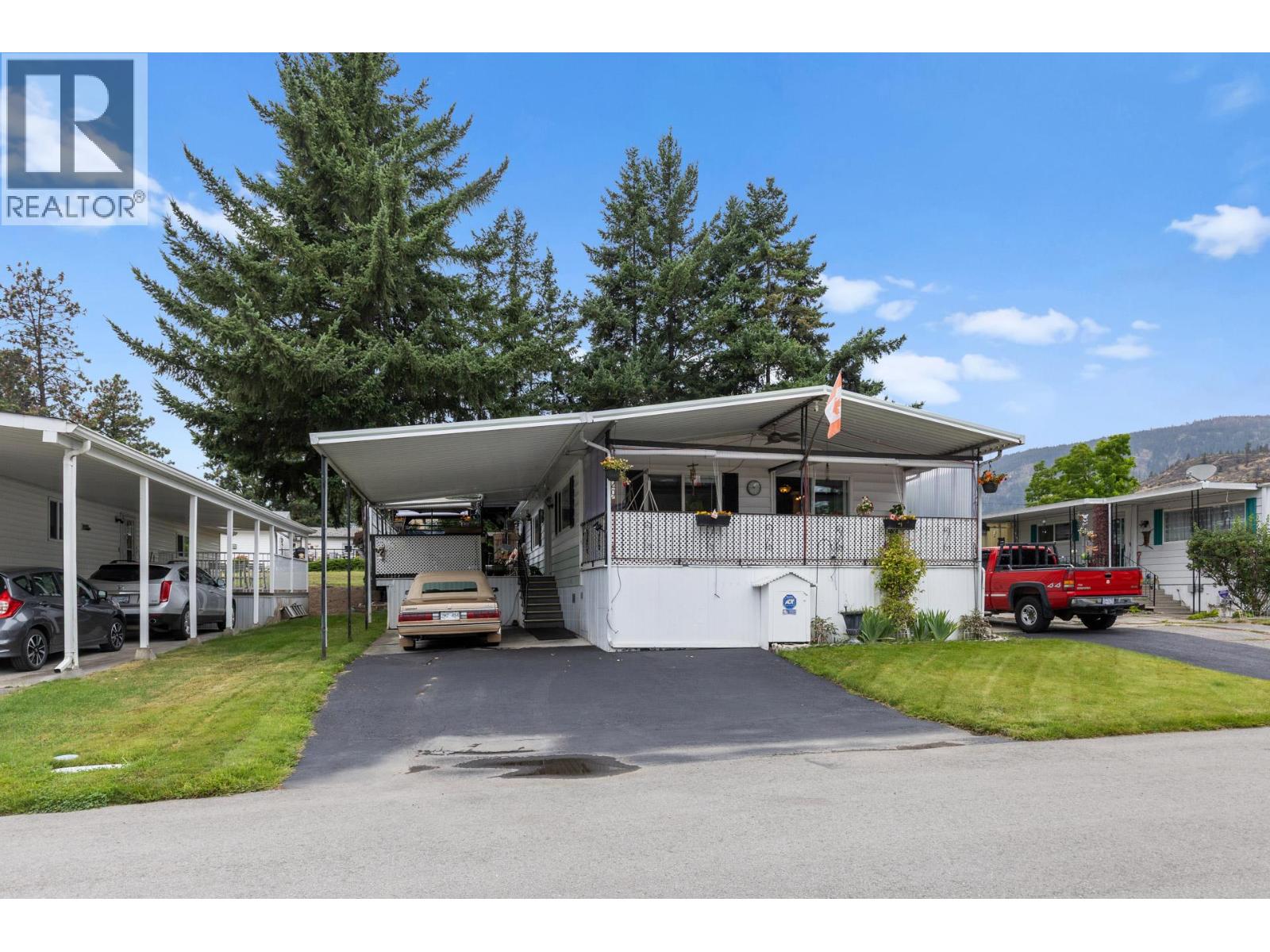 29 1929 97 Highway South, Westbank