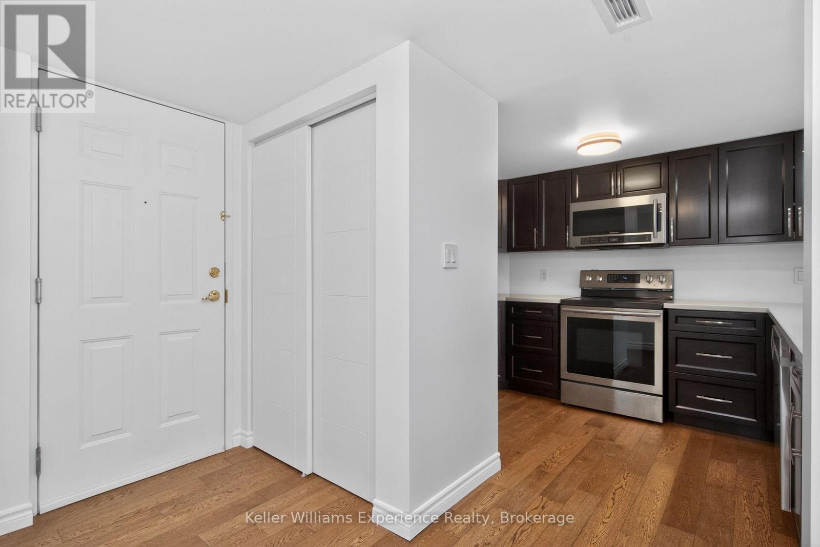 404 - 11 BECK BOULEVARD - Photo 3 of 15, Penetanguishene, Ontario