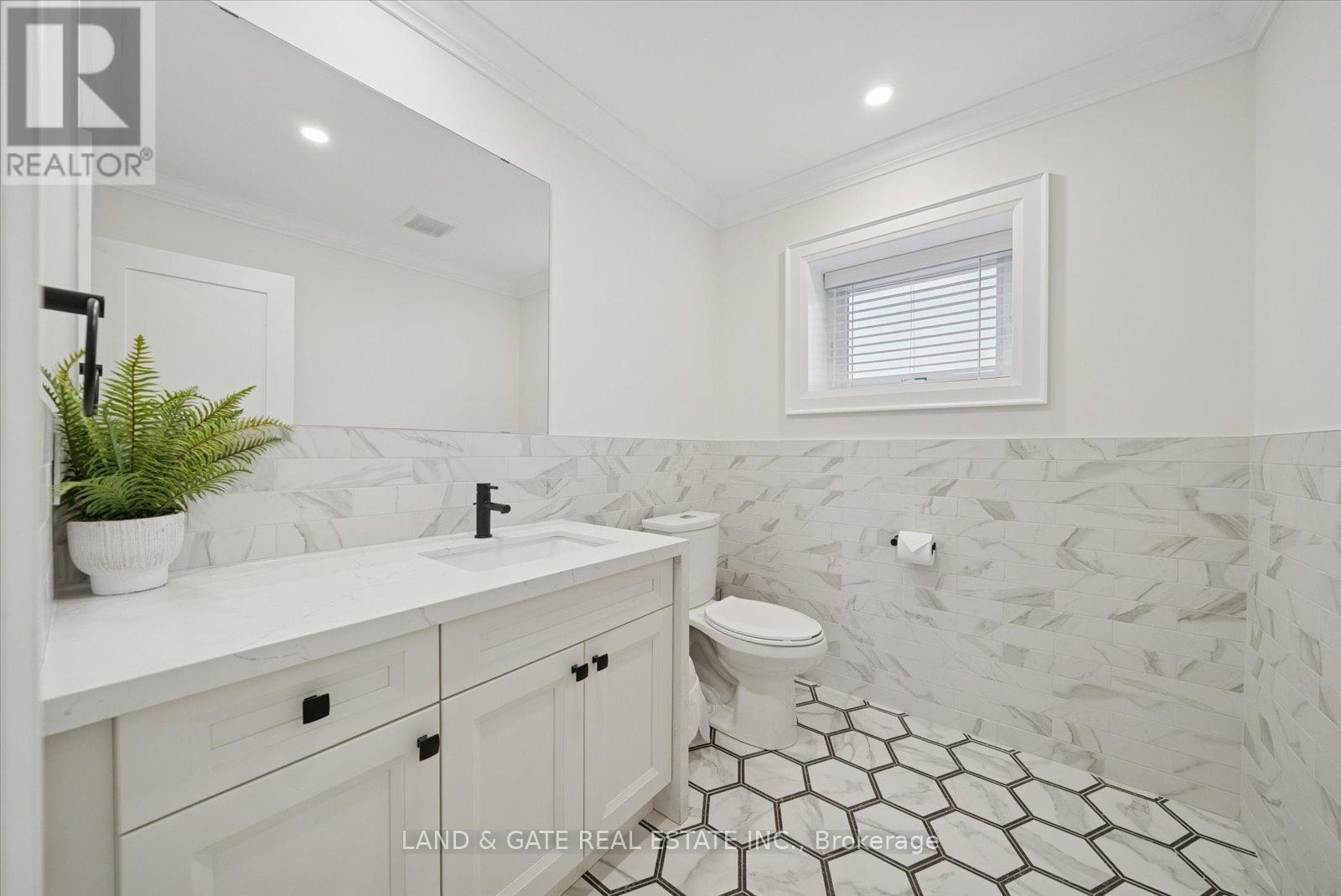 20 ELGIN STREET E, Oshawa (O'Neill), Ontario, L1G1S8 — Photo 45