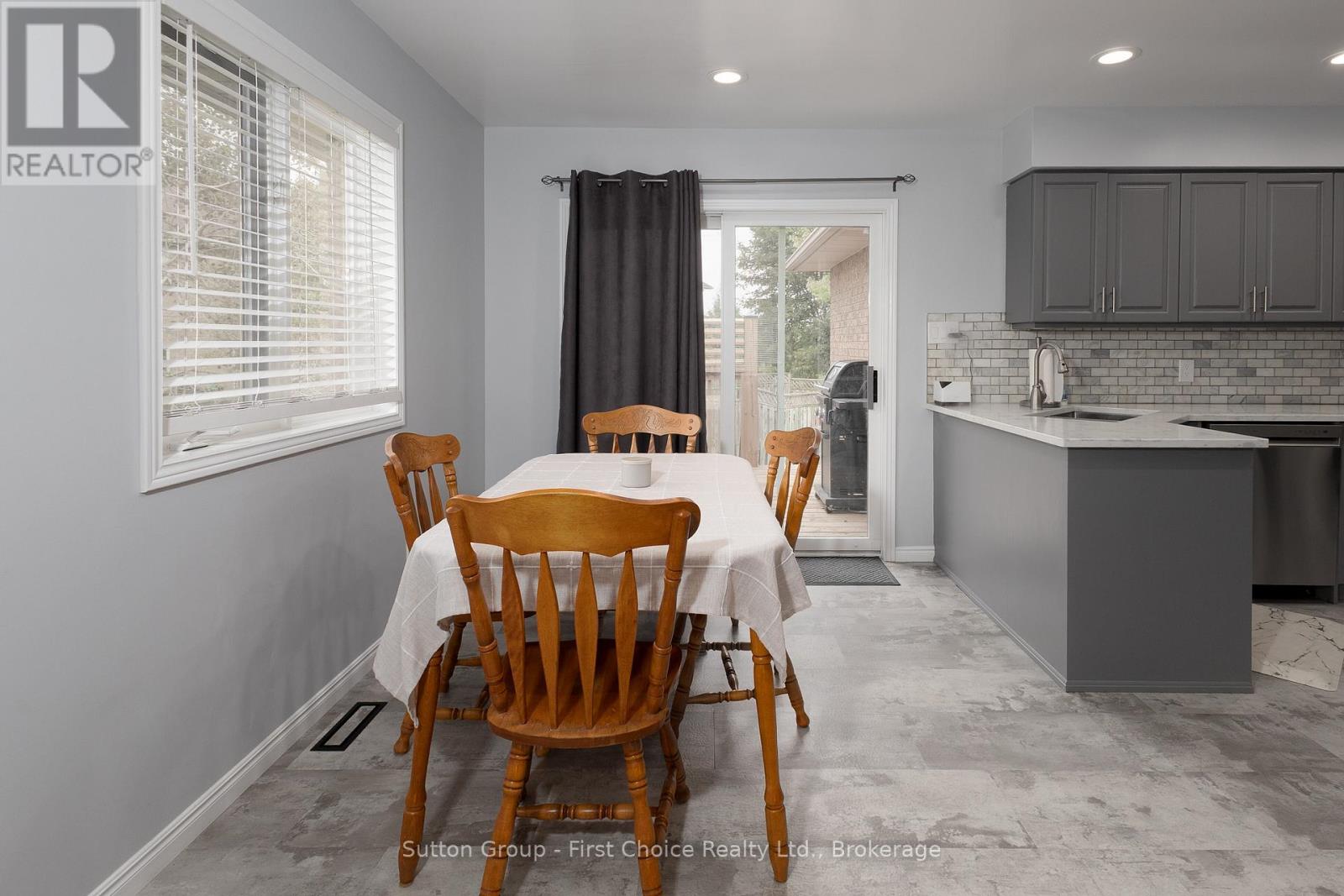 194 NORWOOD COURT - 15