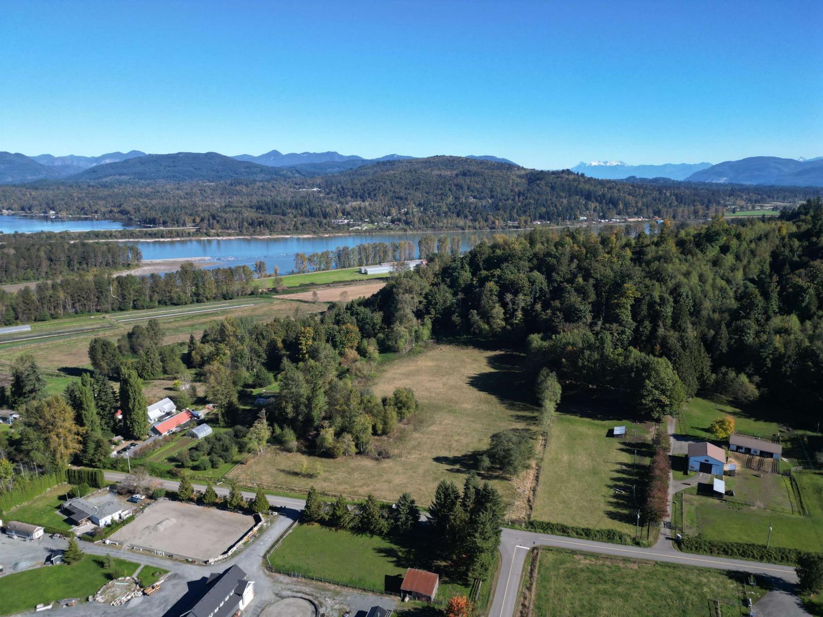 8410 BRADNER ROAD - Photo 4 of 14, Abbotsford, British Columbia