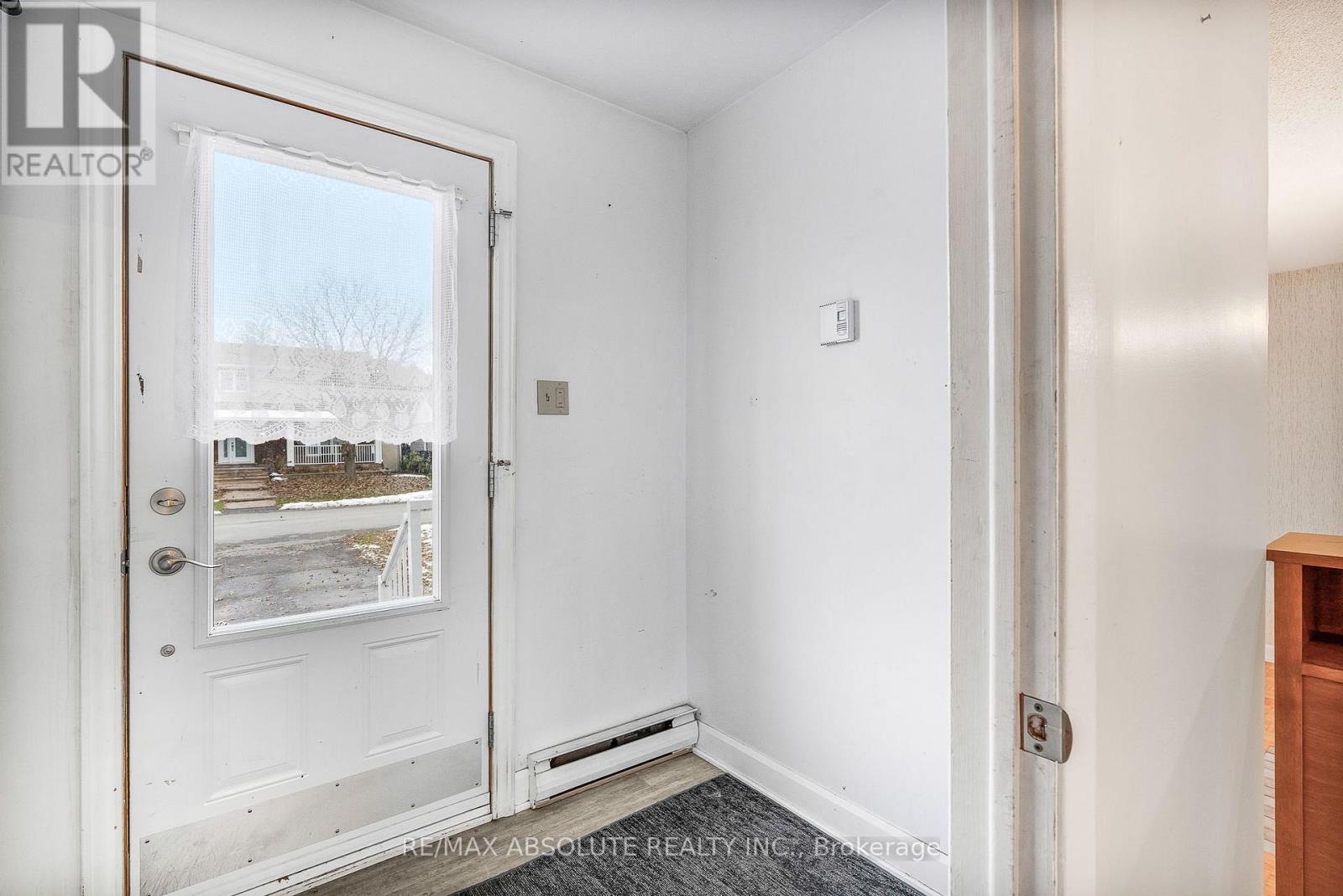 366 CHARRON STREET - 2
