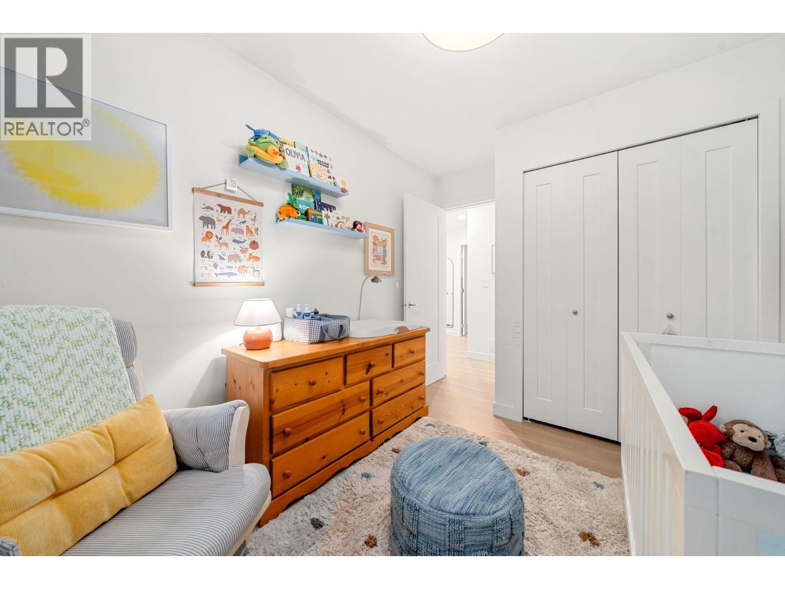 34 1910 CEDAR VILLAGE CRESCENT, North Vancouver