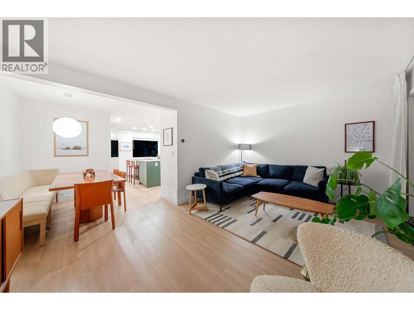 34 1910 CEDAR VILLAGE CRESCENT, North Vancouver