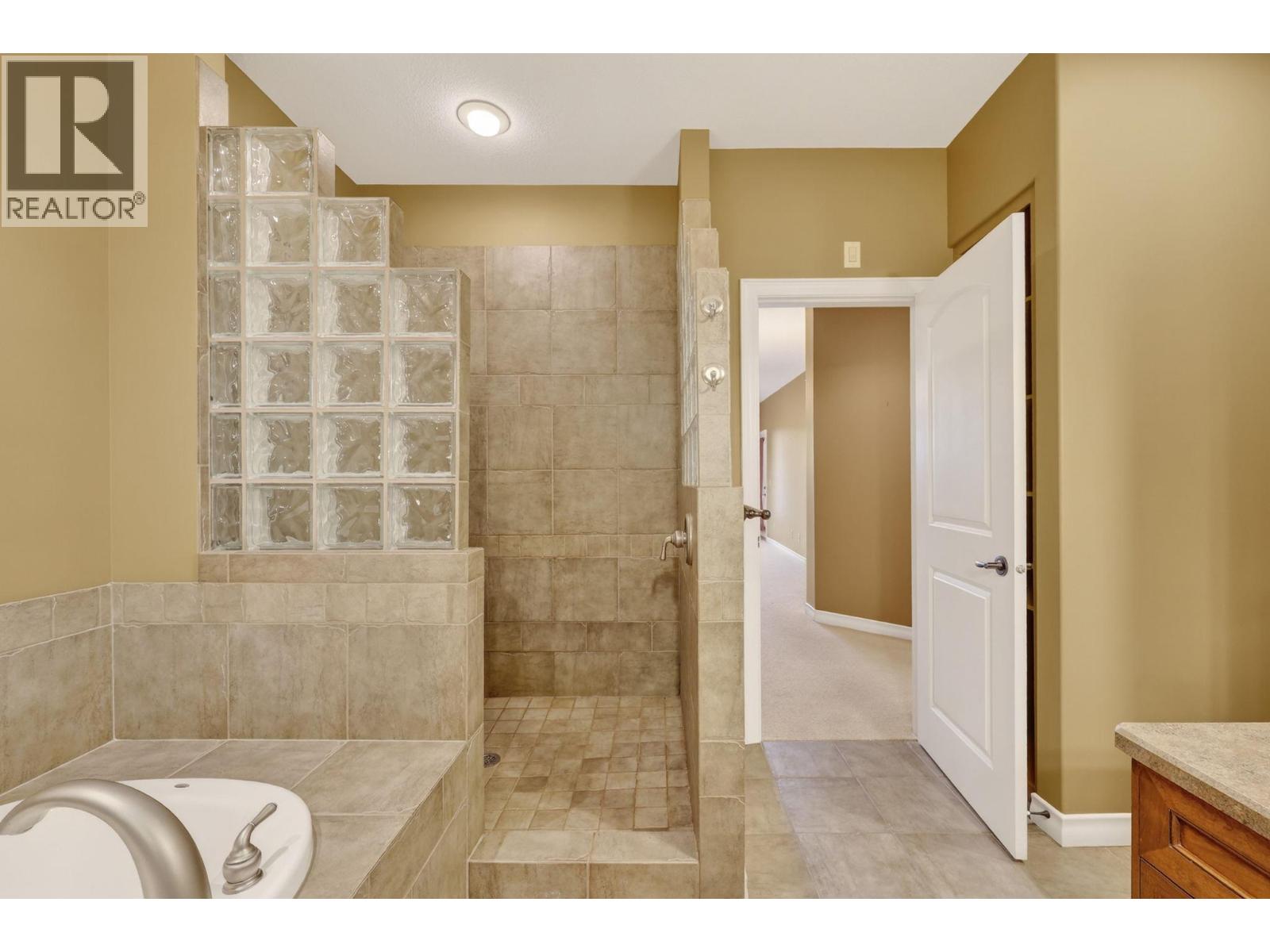 1910 Capistrano Drive Unit# 111, Kelowna