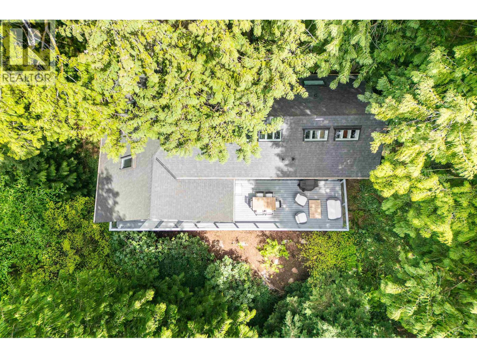 1197 TALL TREE LANE, North Vancouver