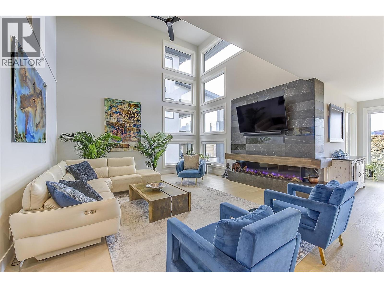  5442 Upper Mission Drive, Kelowna