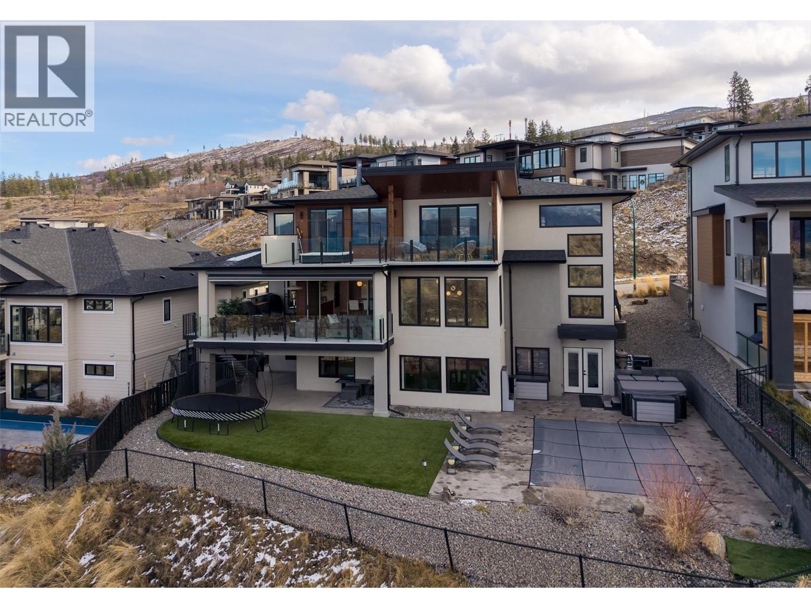  5442 Upper Mission Drive, Kelowna