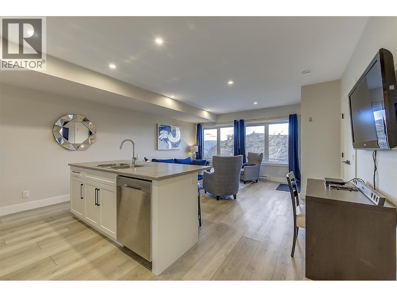  5442 Upper Mission Drive, Kelowna