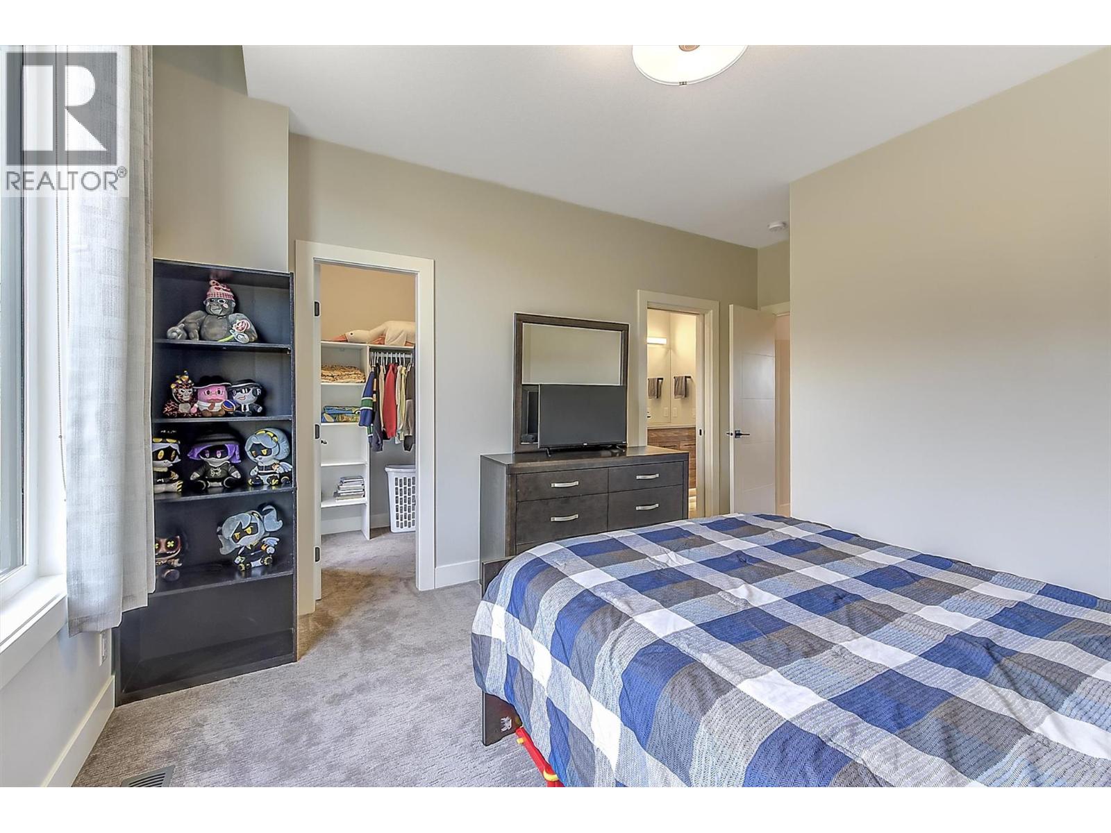  5442 Upper Mission Drive, Kelowna