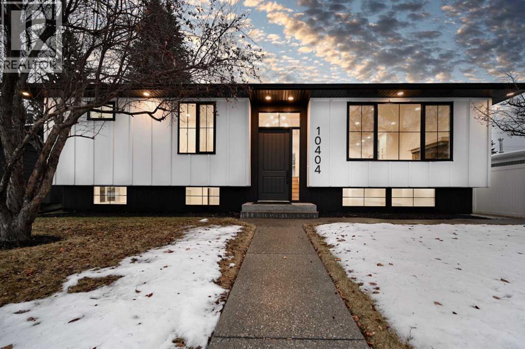 10404 Maplemont Road SE - Photo 2 of 37, Calgary, Alberta