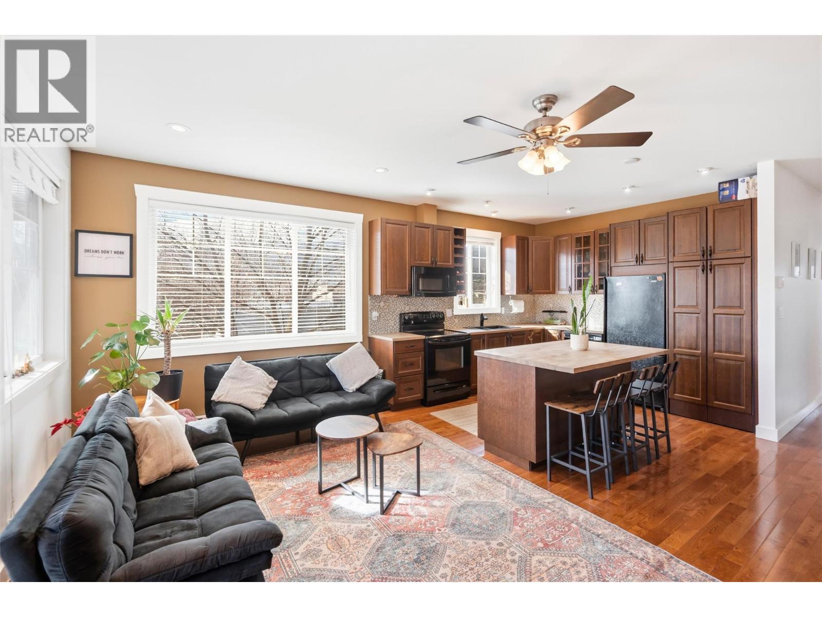 598 WADE Avenue W Unit# 102, Penticton