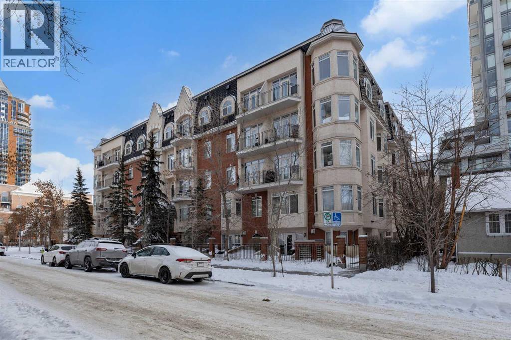 Single Family House Multi-level for Sale in    Avenue SW Beltline Calgary 