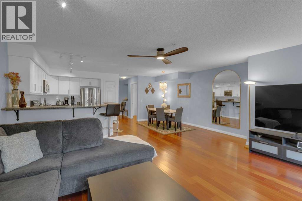 #103 923 15 AVENUE SW - 17