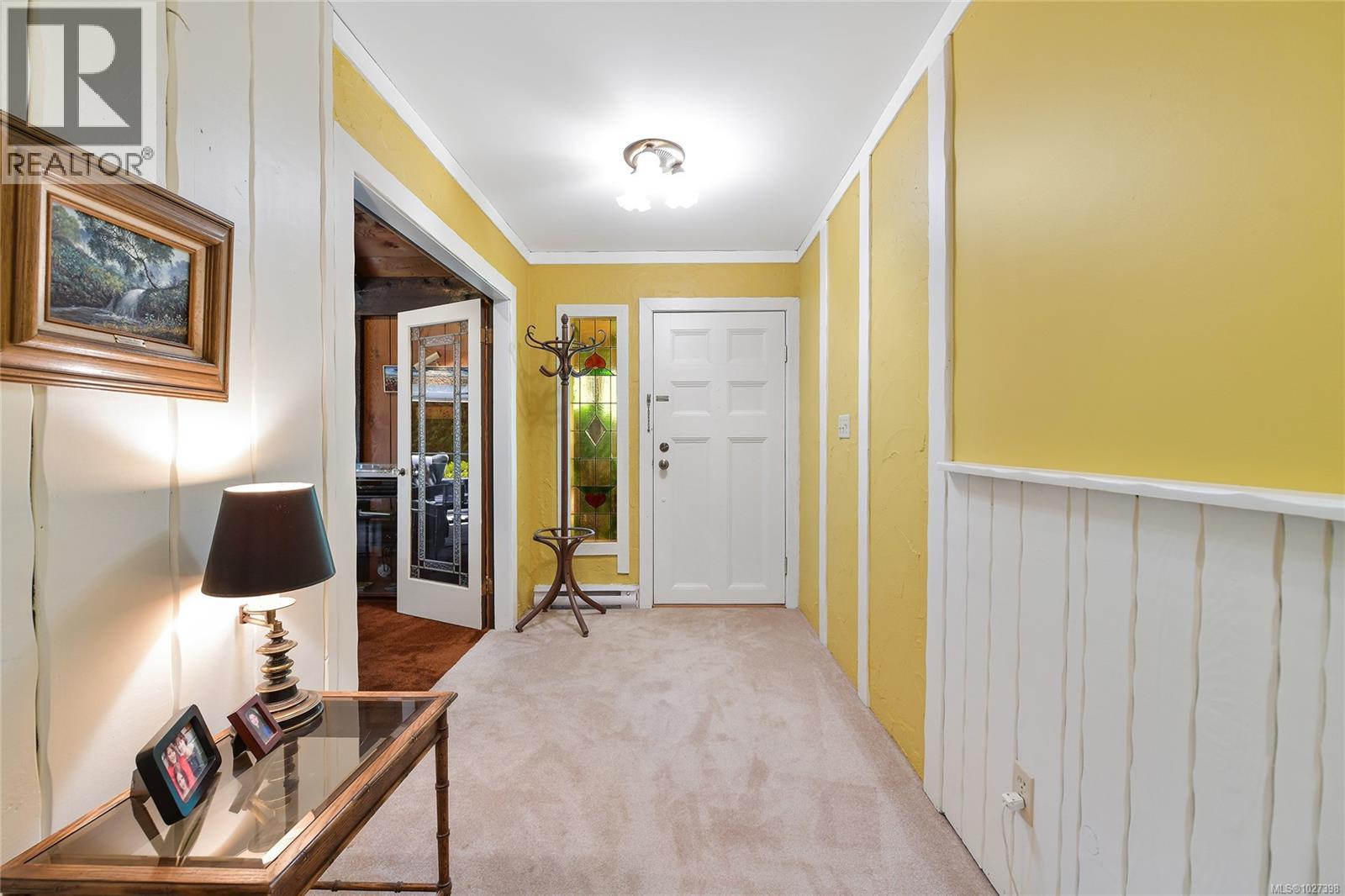 1695 Cultra Ave, Central Saanich