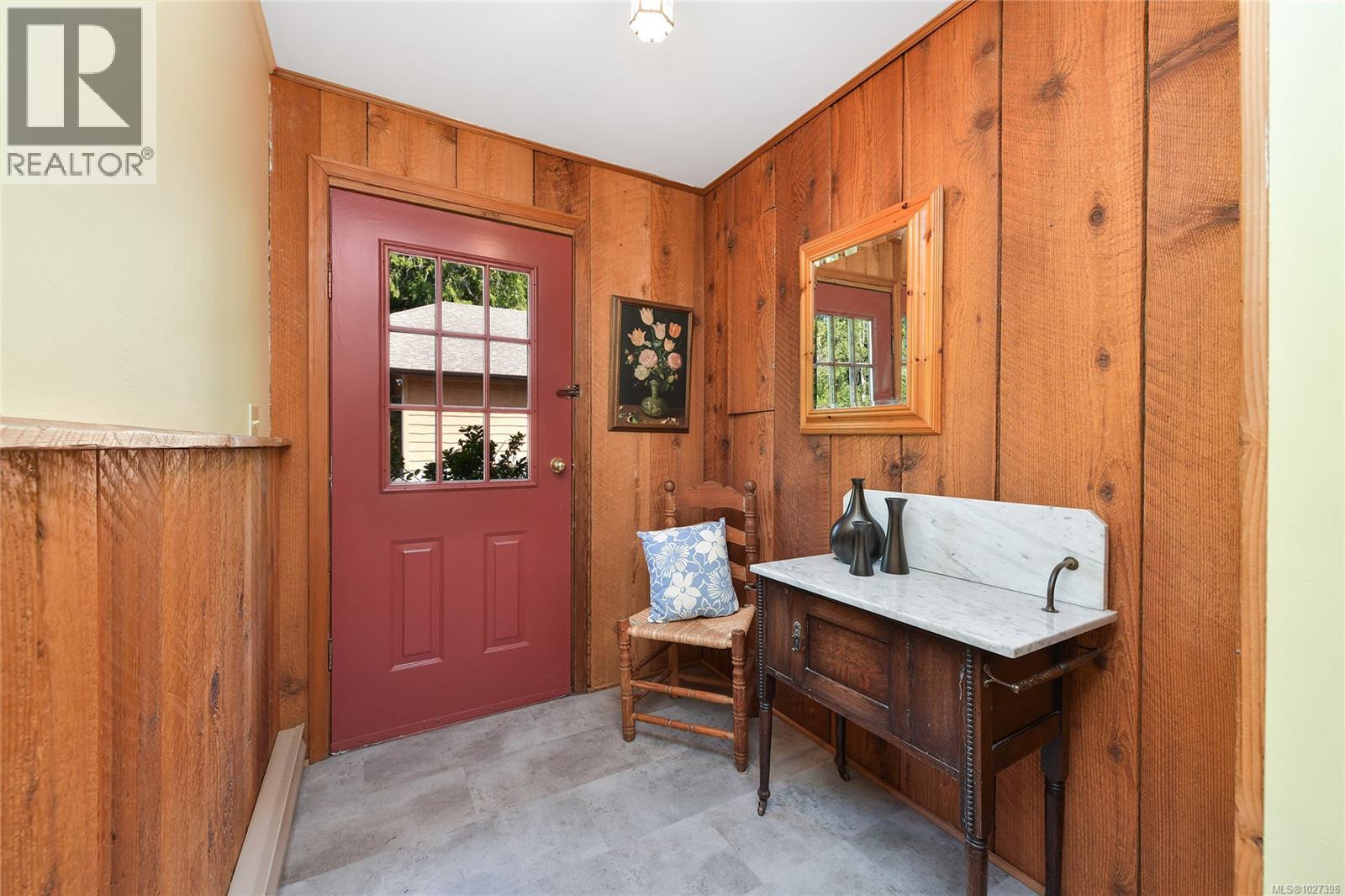 1695 Cultra Ave, Central Saanich