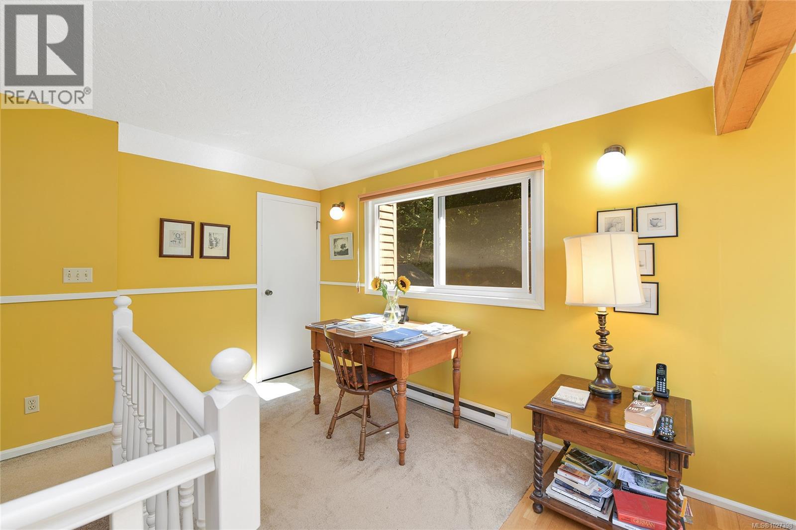 1695 Cultra Ave, Central Saanich