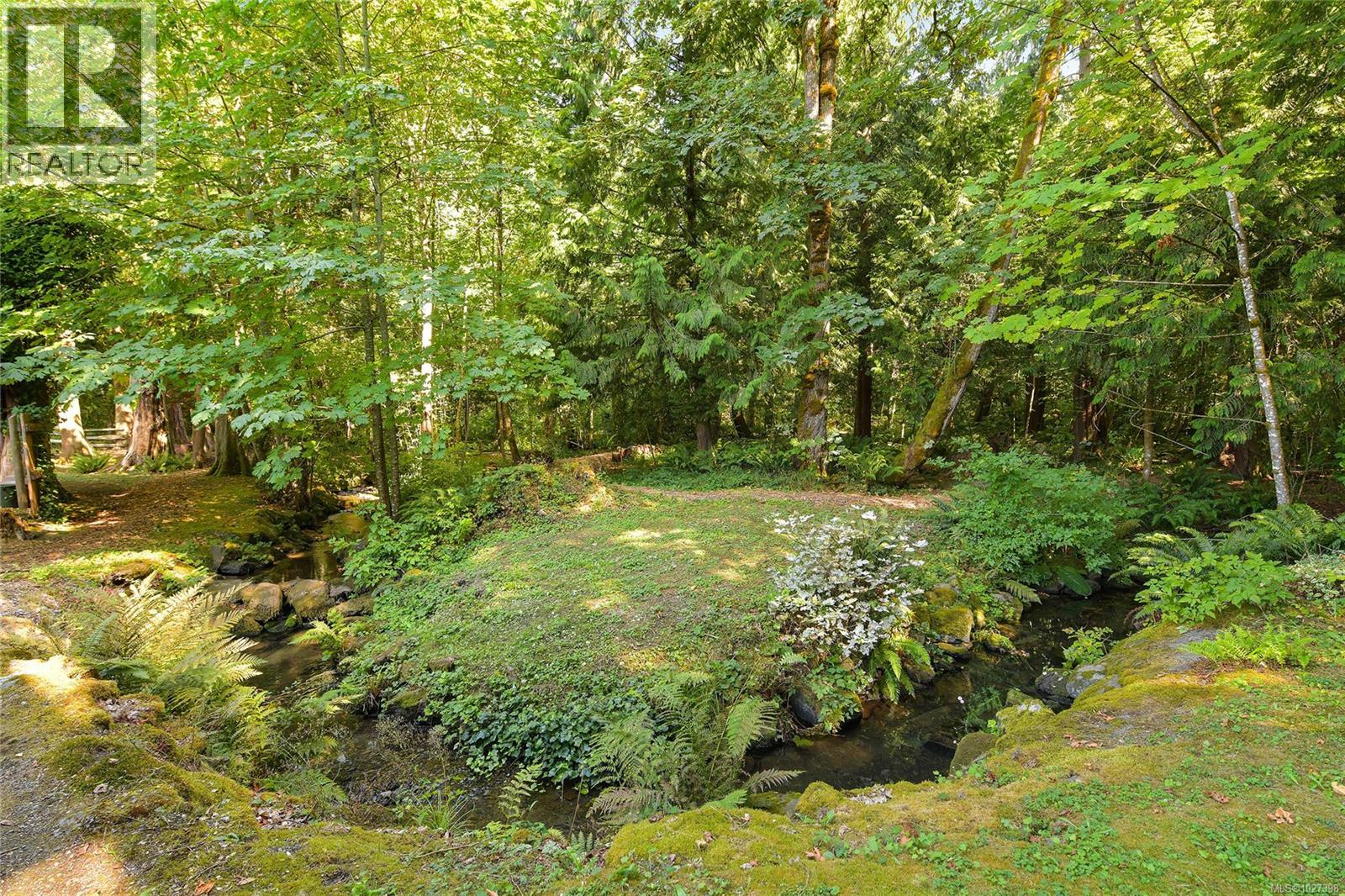 1695 Cultra Ave, Central Saanich