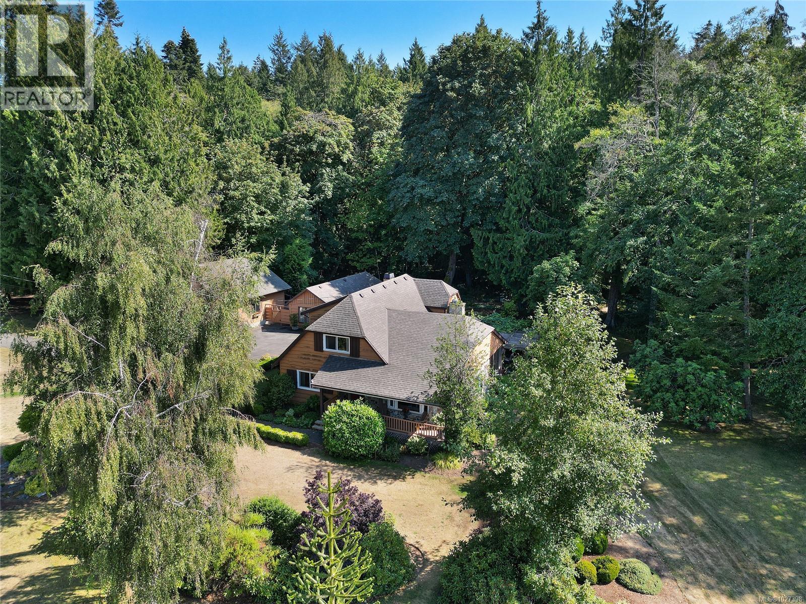 1695 Cultra Ave, Central Saanich