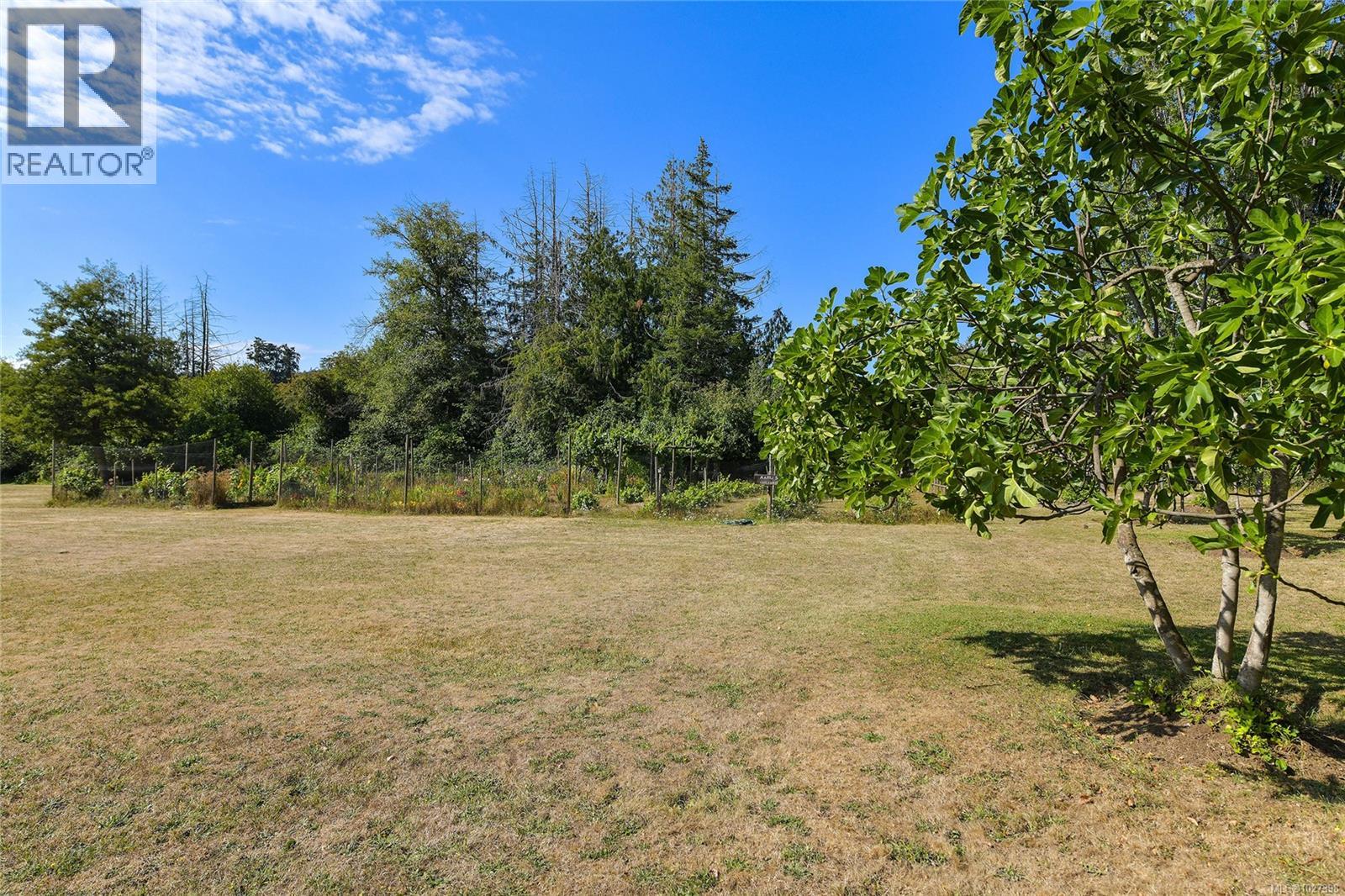 1695 Cultra Ave, Central Saanich
