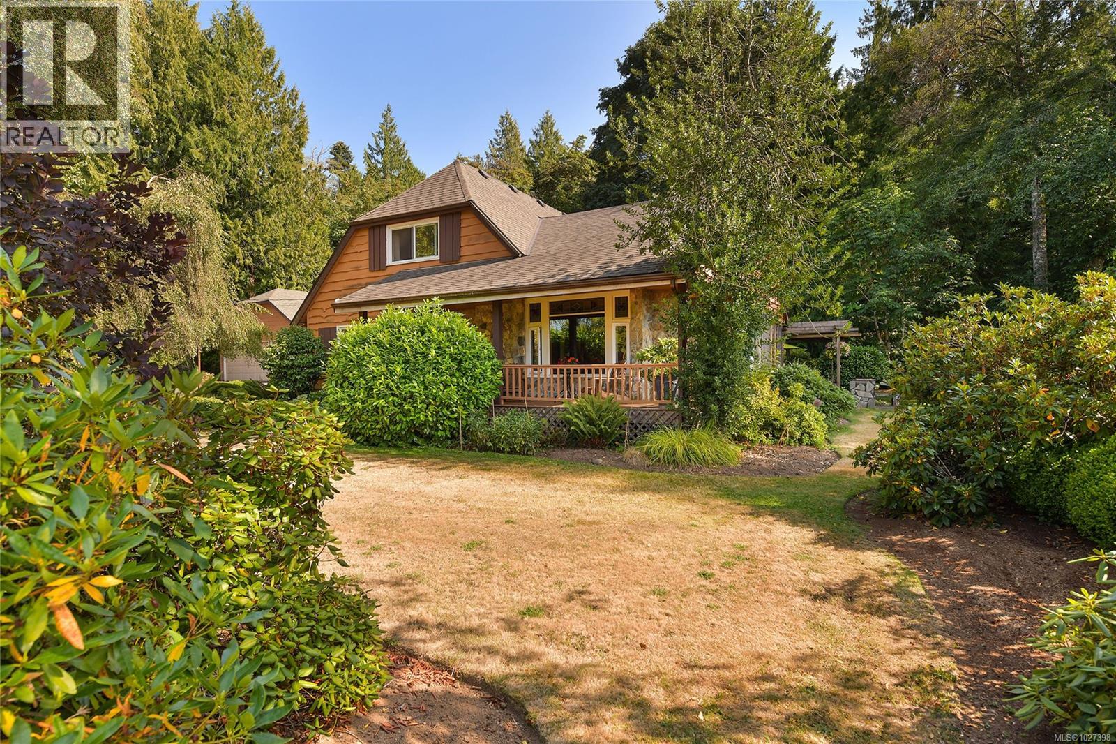 1695 Cultra Ave, Central Saanich