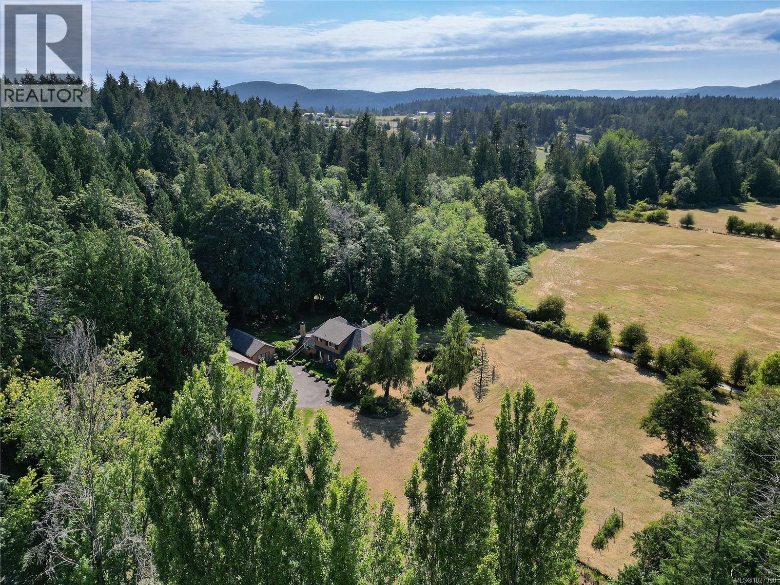 1695 Cultra Ave, Central Saanich